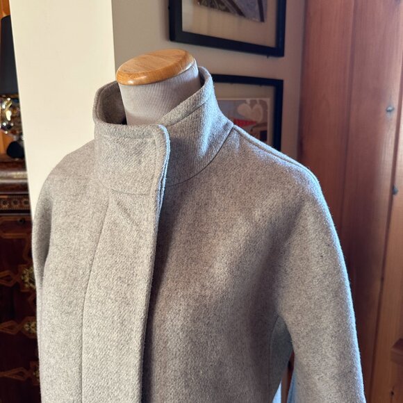 J. CREW Mercantile City Light Gray Coat – 8P - Picture 3 of 12